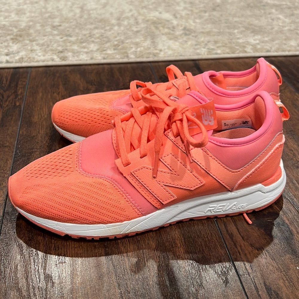 The New Balance 247 sneakers in Coral size 7 rev lite running GUC has some spots
